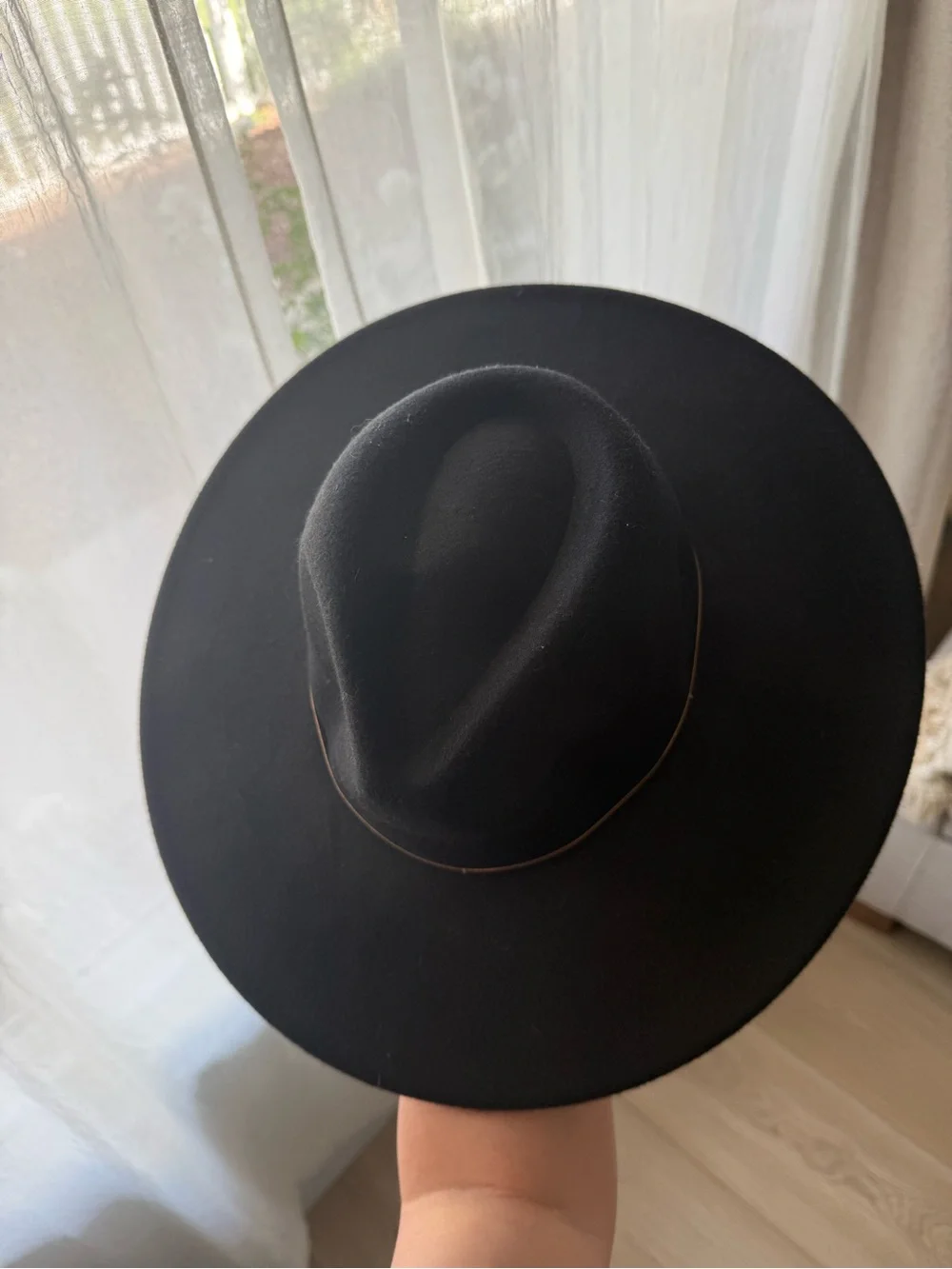 Windsor Black Felt Wide-Brim Hat with Gold Accent Band